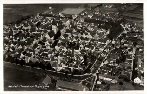 Ak Neustadt an der Donau Niederbayern, Fliegeraufnahme