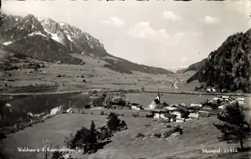 Ak Walchsee in Tirol, Gesamtansicht, Kaisergebirge