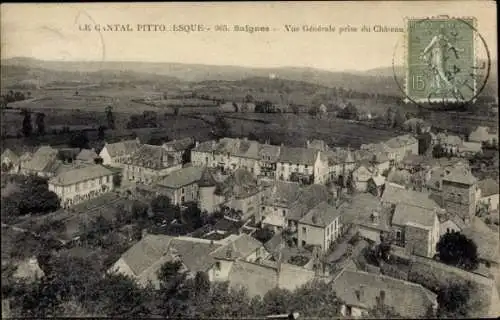 Ak Saignes Cantal, Vue Generale prise du Chateau