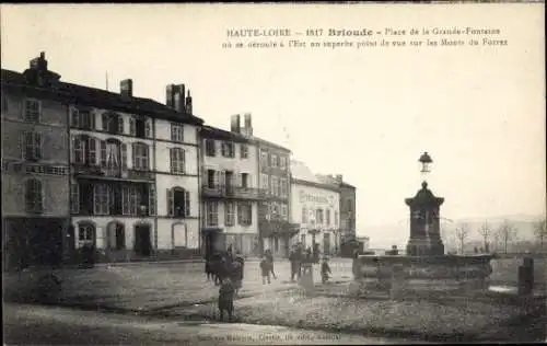 Ak Brioude Haute Loire, Place de la Grande-Fontaine