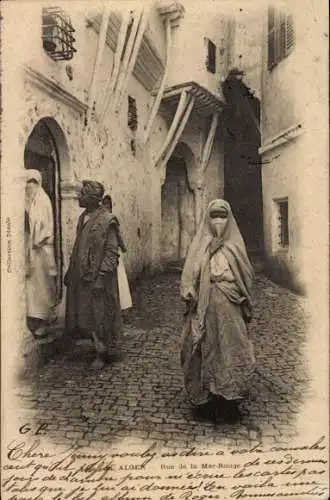 Ak Algier Alger Algerien, Rue de la Mer-Rouge, verschleierte Frauen, Maghreb