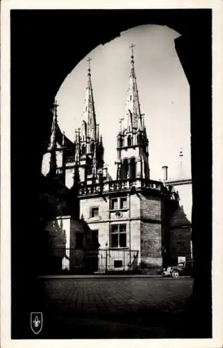 Ak Moulins Allier, Durchblick zur Kathedrale