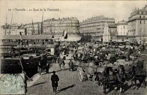 Ak Marseille Bouches du Rhône, Le Quai de la Fraternité