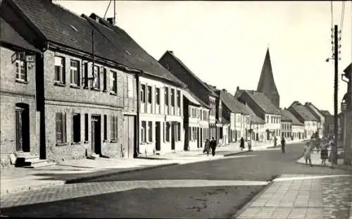 Ak Röbel an der Müritz, Straßenpartie