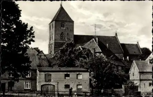 Ak Plau am See Mecklenburg, Blick auf die Kirche