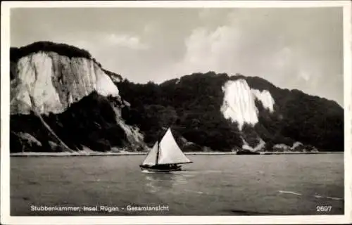 Ak Stubbenkammer Sassnitz auf Rügen, Gesamtansicht, Segelboot