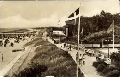 Ak Ostseebad Graal Müritz, Strandpromenade, Strand