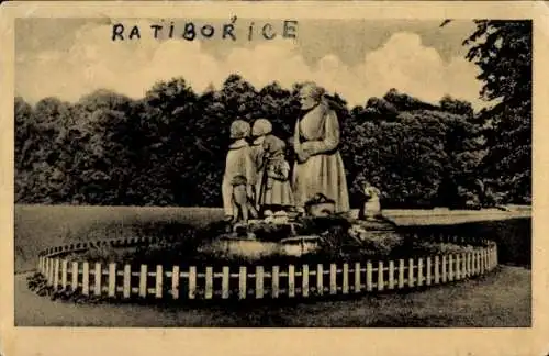 Ak Ratiborice Ratiborschütz Mittelböhmen, Babicky-Denkmal