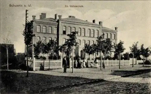 Ak Skwierzyna Schwerin an der Warthe Ostbrandenburg, Evangelische Volksschule