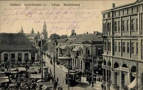 Ak Liepaja Libau Lettland, Kaufstraße, Straßenbahn, Markt