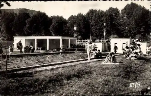 Ak Vic sur Cère Cantal, Le Parc de Sports, La Piscine