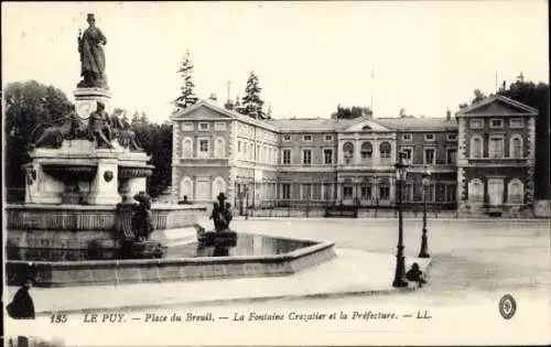 Ak Le Puy en Velay Haute Loire, Place du Breuil, La Fontaine Crozatier, la Prefecture