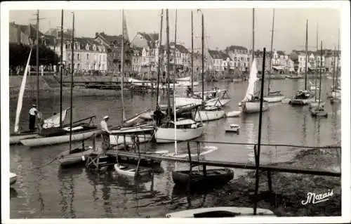 Ak Le Pouliguen Loire Atlantique, Hafen, Eingang zur Promenade