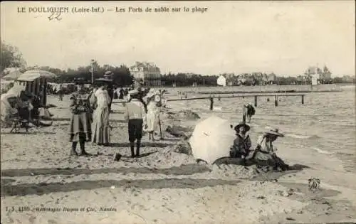 Ak Le Pouliguen Loire Atlantique, Les Forts de sable sur la plage