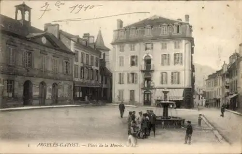 Ak Argelès Gazost Hautes Pyrénées, Place de la Mairie