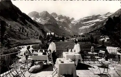 Ak Gavarnie Hautes Pyrénées, Aussicht auf die Terrasse des Restaurants am Point de Vue de la Cascade