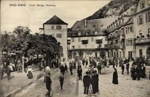 Ak Bad Ems an der Lahn, Kurplatz und Hotel Königliches Kurhaus