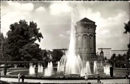 Ak Mannheim in Baden, Friedrichsplatz, Wasserturm, Wasserspiele