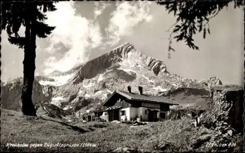 Ak Garmisch Partenkirchen in Oberbayern, Kreuzalm, Zugspitzgruppe