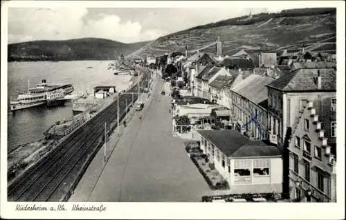 Ak Rüdesheim am Rhein, Rheinstraße, Bahnstrecke, Dampfer