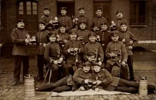 Foto Ak Deutsche Soldaten in Uniformen, Infanterie Regiment 159, Gruppenaufnahme