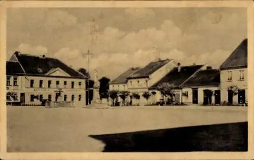 Ak Borohrádek Heideburg Region Königgrätz, Platz, Denkmal, Geschäfte