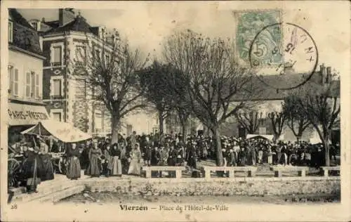 Ak Vierzon-Cher, Place de l’Hotel de Ville