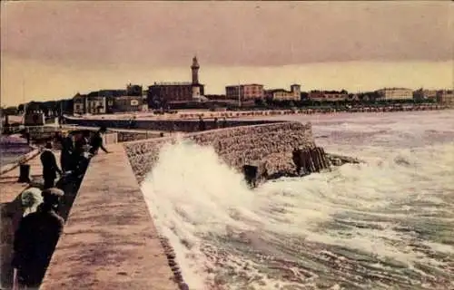 Ak Warnemünde Rostock in Mecklenburg, Brandung an der Mole