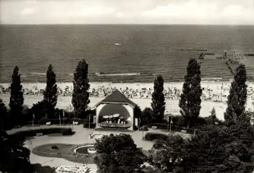 Ak Ostseebad Heringsdorf auf Usedom, Konzertplatz, Strand, Panorama