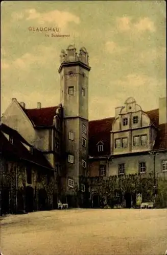 Ak Glauchau in Sachsen, Schlosshof