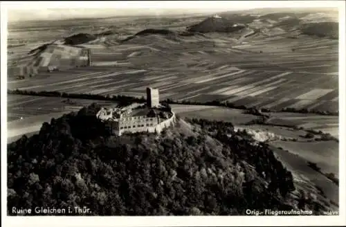 Ak Wandersleben Drei Gleichen Thüringen, Fliegeraufnahme, Blick auf die Ruine