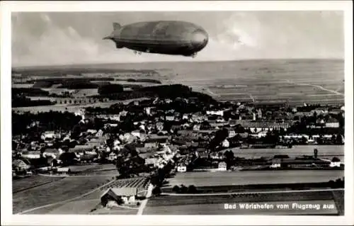 Ak Bad Wörishofen im Unterallgäu, Zeppelin über der Stadt, Fliegeraufnahme