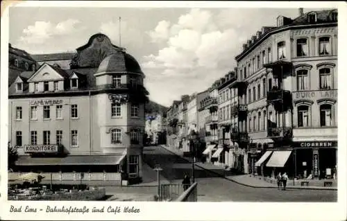 Ak Bad Ems an der Lahn, Bahnhofstraße und Café Weber