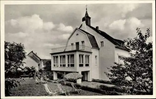 Ak Stadtkyll in der Eifel, Müttererholungsheim St. Marienhaus, Liegewiese