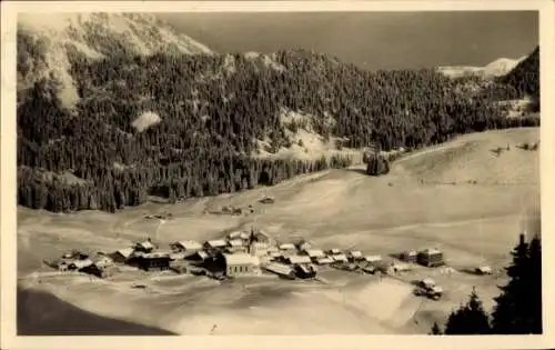 Ak Berwang in Tirol, Winterpanorama mit Hochalm