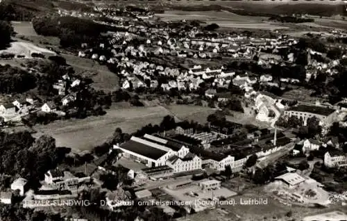 Ak Sundwig Hemer im Sauerland, Fliegeraufnahme, Fabrik