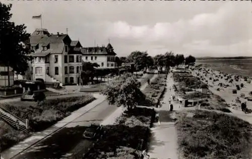 Ak Ostseebad Scharbeutz in Holstein, Promenade, Strand