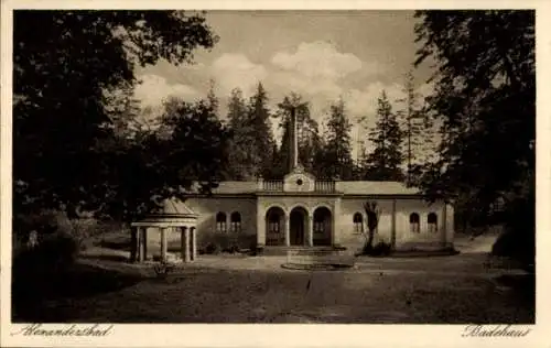 Ak Bad Alexandersbad im Fichtelgebirge Oberfranken, Badehaus