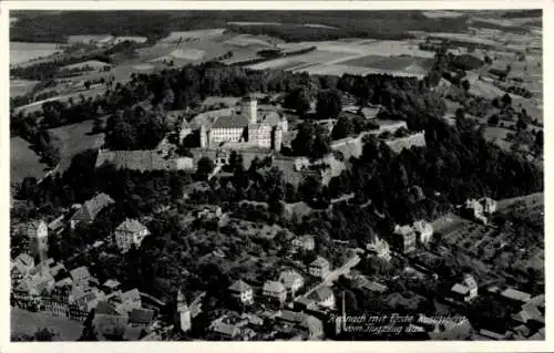 Ak Kronach in Oberfranken, Veste Rosenberg, Fliegeraufnahme