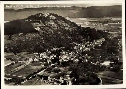 Ak Neustadt Breuberg im Odenwald, mit Burg Breuberg, Fliegeraufnahme