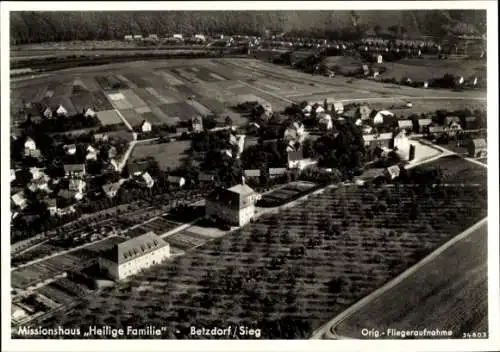 Ak Betzdorf an der Sieg, Missionshaus Heilige Familie, Fliegeraufnahme