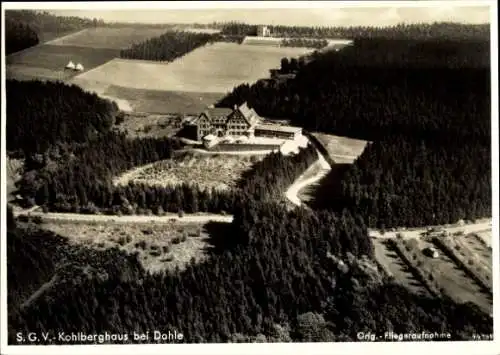 Ak Dahle Altena im Sauerland, Kohlberghaus, Fliegeraufnahme