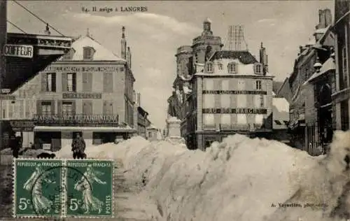 Ak Langres Haute Marne, Straßenpartie im Winter