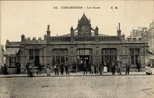 Ak Vincennes Val de Marne, La Gare