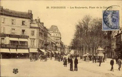 Ak Périgueux Nouvelle-Aquitaine Dordogne, Boulevards, Place de la Comedie