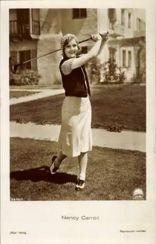 Ak Schauspielerin Nancy Carroll, Portrait, Golf spielend