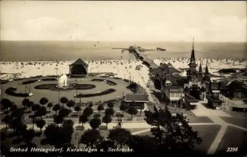 Ak Ostseebad Heringsdorf auf Usedom, Kuranlagen und Seebrücke