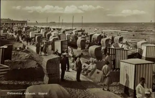 Ak Ostseebad Ahlbeck auf Usedom, Strand, Strandkörbe