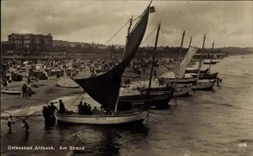 Ak Ostseebad Ahlbeck auf Usedom, Am Strand, Segelboot Seerose, Segelboot Deutschland