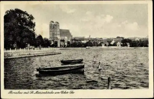 Ak Prenzlau in der Uckermark, Gesamtansicht mit St. Marienkirche am Ucker See